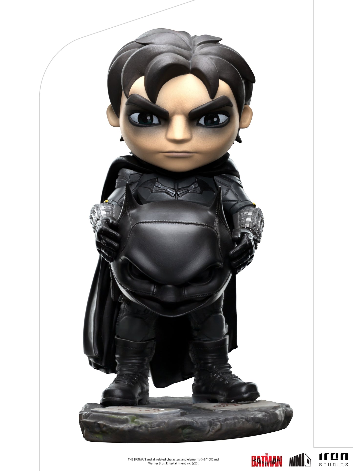 Iron Studios - MiniCo Batman Desmascarado, vista frontal detallada de Bruce Wayne
