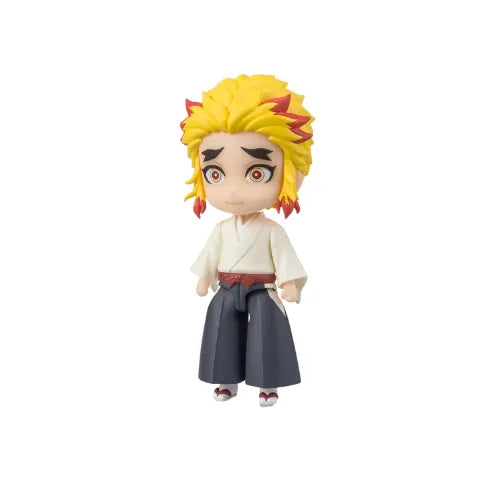 Vista frontal de la figura de Senjuro Rengoku, el hermano menor de Kyojuro Rengoku.